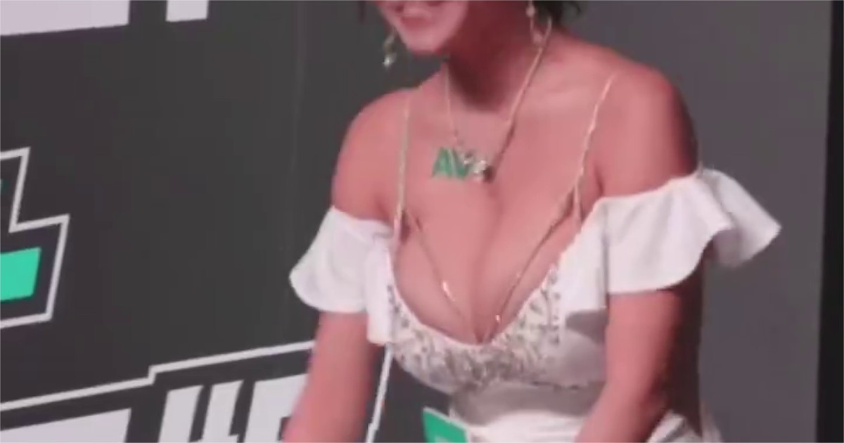【動画】乳が本体の女ｗｗｗｗｗｗｗｗｗｗｗｗｗｗｗｗｗｗｗｗｗｗｗｗ