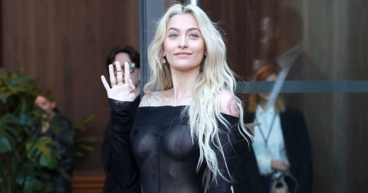 【悲報】ジャイケル・マクソンの娘、透け乳首が工口すぎて炎上