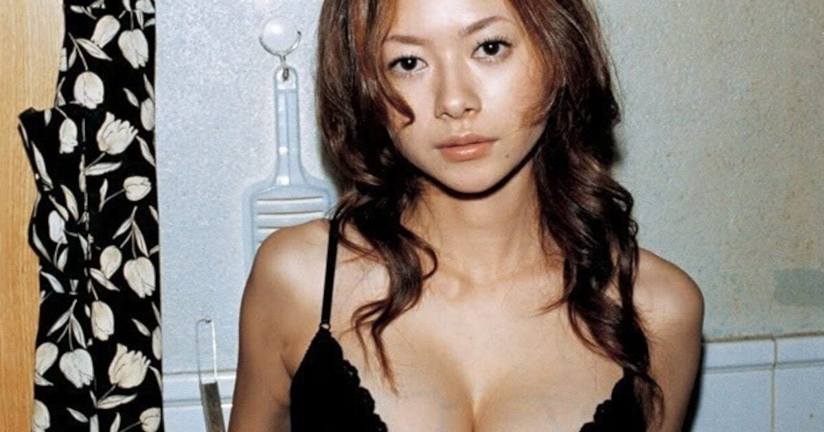 【画像あり】真木よう子のFカップ乳画像貼ってくぞ