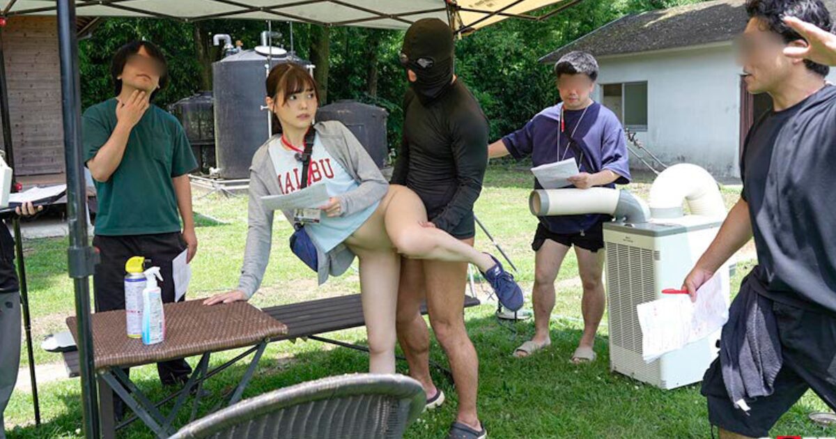 【画像】SODの女子社員さん、研修中にさりげなくエッチｗ