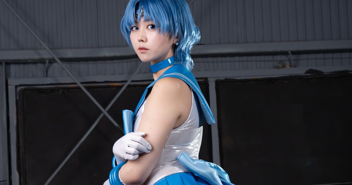 【画像】セーラームーン、ムチムチすぎる