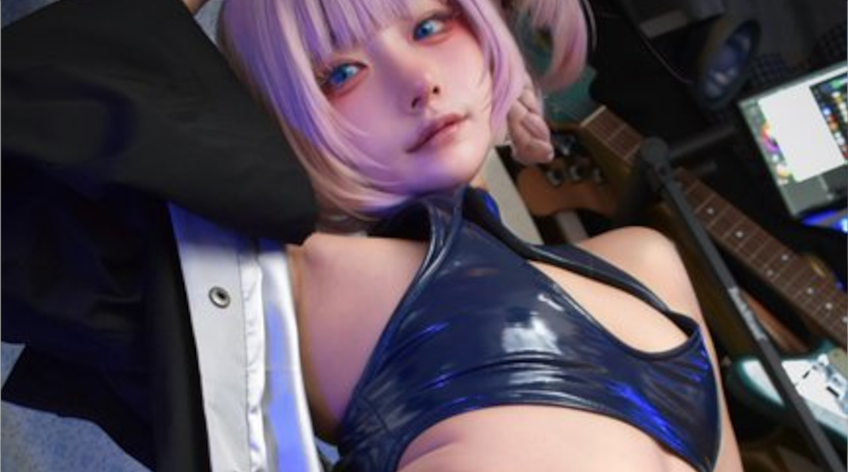 朝からちょいHコスプレ写真をいいねしまくり奴